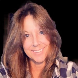 Meet your Posher, Lori